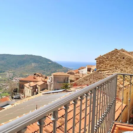 44 Passi * Castellabate